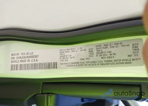 2025 Jeep Grand Cherokee L Laredo 4X4 from USA, damaged, VIN 1C4RJKAG4S8682087